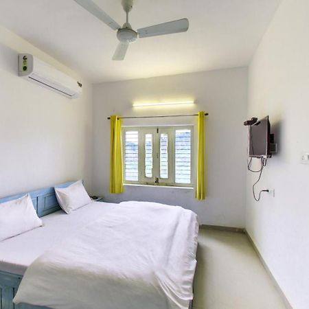 Shikhar Bunglow - A Stunning Valley View Bungalow In Mount Abu Bed & Breakfast Exterior photo